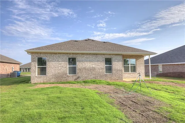 $289,926 | 308 Belgian Blue Boulevard, Carl Junction, MO 64834