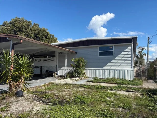 $2,400 | 5817 Portsmouth Drive, Tampa, FL 33615