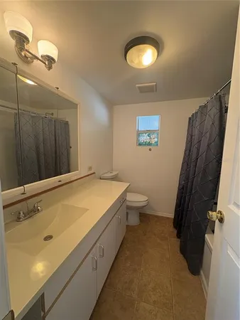 $2,000 | 5817 Portsmouth Drive, Tampa, FL 33615