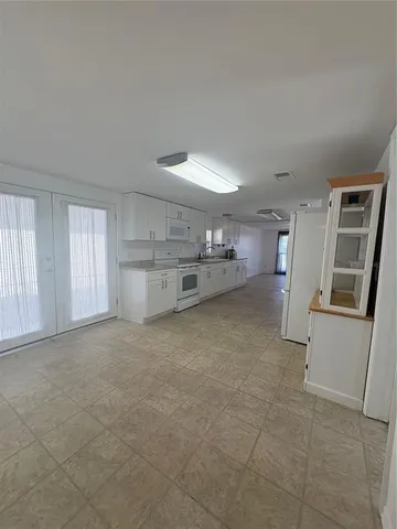 $2,400 | 5817 Portsmouth Drive, Tampa, FL 33615