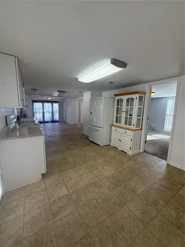 $2,400 | 5817 Portsmouth Drive, Tampa, FL 33615