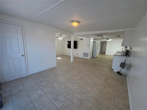 $2,000 | 5817 Portsmouth Drive, Tampa, FL 33615