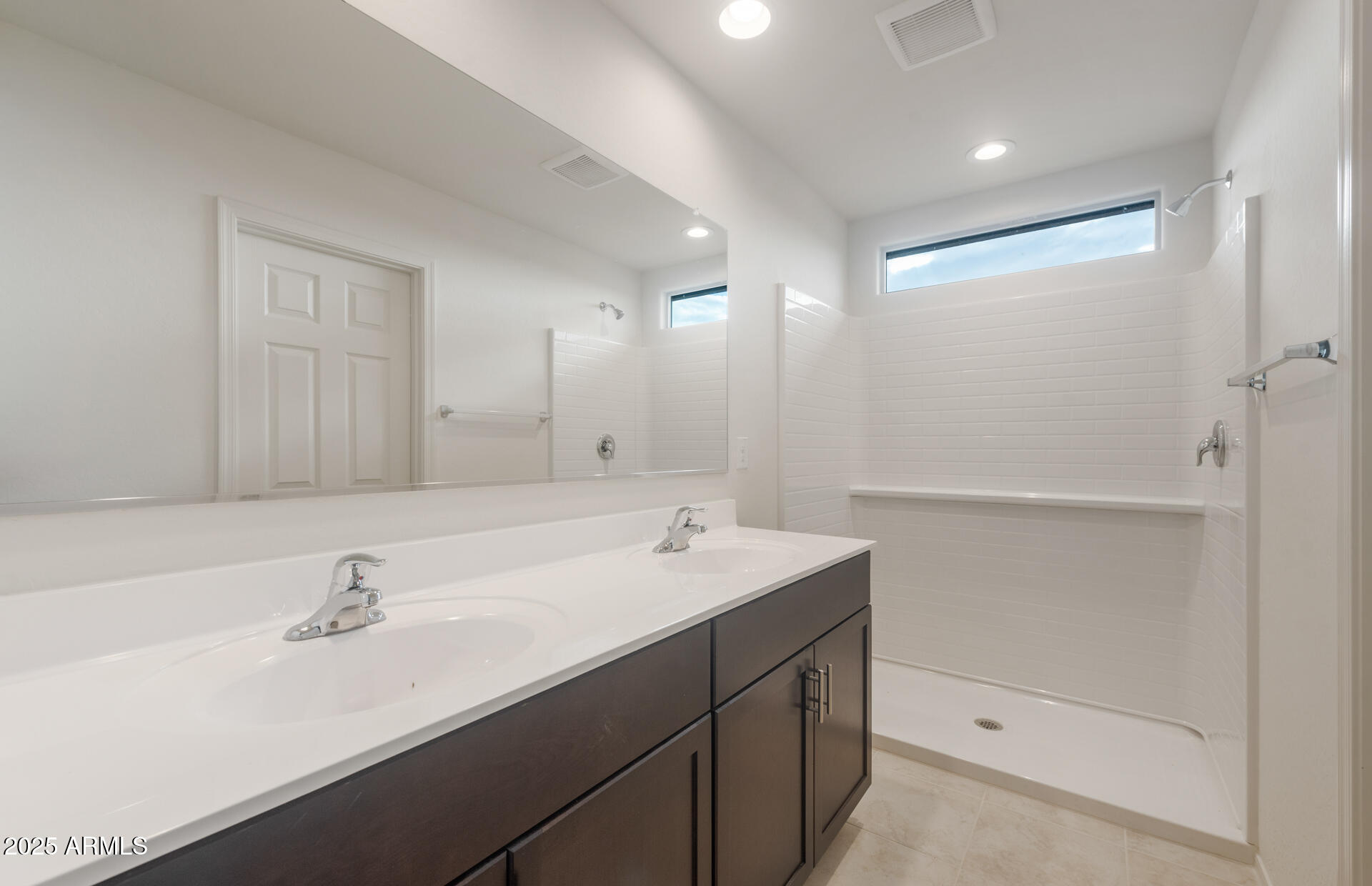 25450 West Chipman Road Buckeye, AZ 85326 - Photo 16 of 25 13 - Owner Bathroom