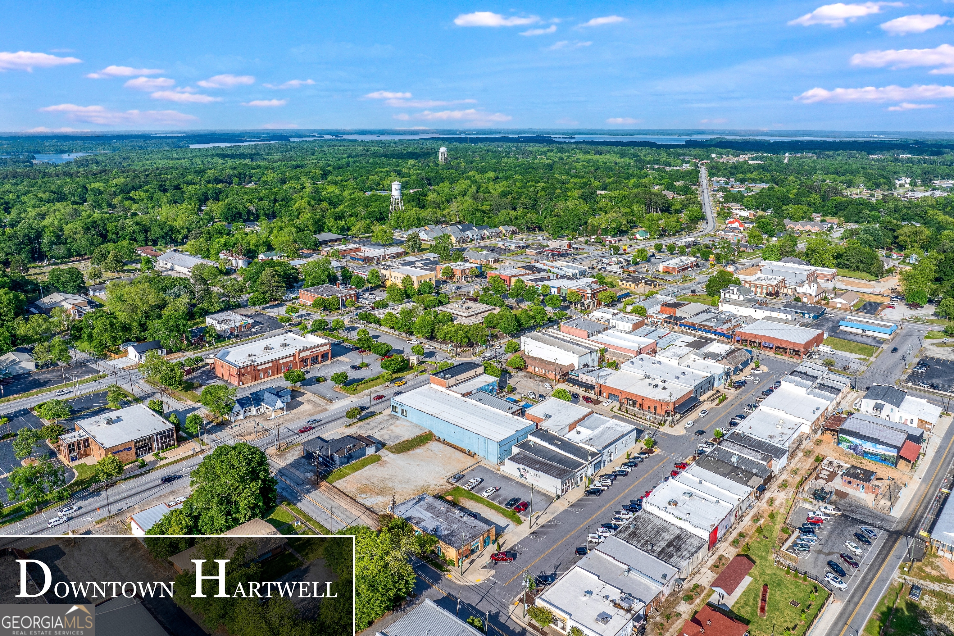 8 Legacy View Hartwell, GA 30643 - Photo 21 of 21 an aerial view of residential houses with outdoor space and street view