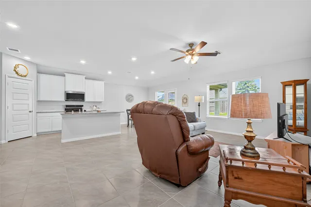 $335,000 | 2322 East Winding Pines Drive, Tomball, TX 77375