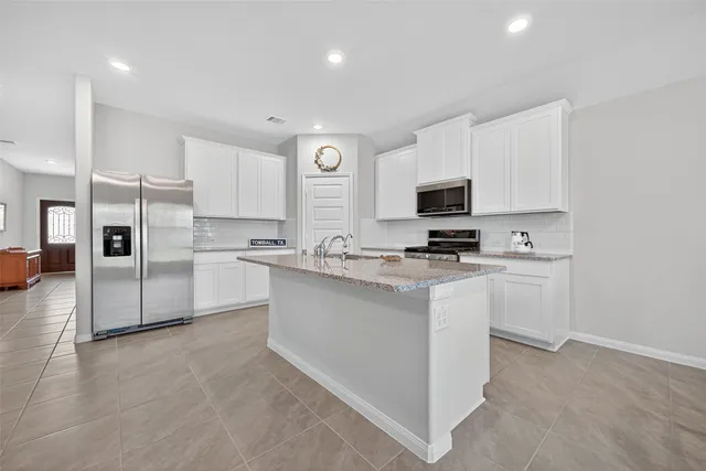 $335,000 | 2322 East Winding Pines Drive, Tomball, TX 77375