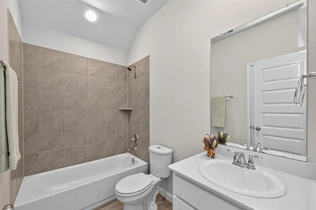 $335,000 | 2322 East Winding Pines Drive, Tomball, TX 77375