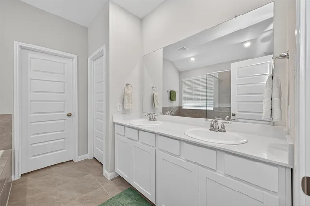 $335,000 | 2322 East Winding Pines Drive, Tomball, TX 77375