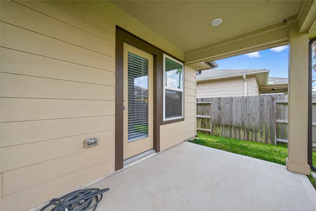 $335,000 | 2322 East Winding Pines Drive, Tomball, TX 77375