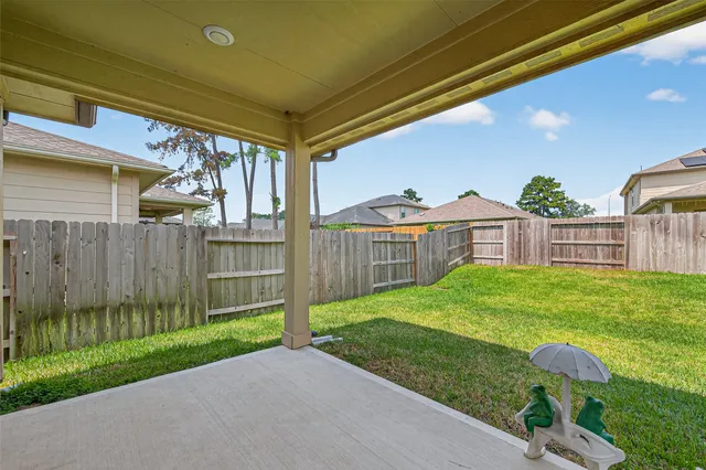 $335,000 | 2322 East Winding Pines Drive, Tomball, TX 77375