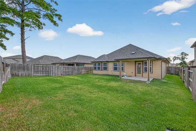 $335,000 | 2322 East Winding Pines Drive, Tomball, TX 77375