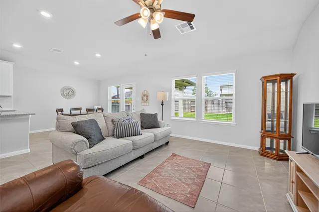 $335,000 | 2322 East Winding Pines Drive, Tomball, TX 77375