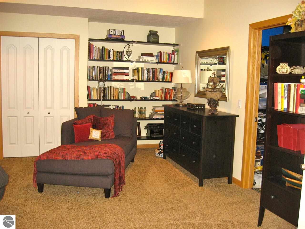 203 Red Fox Ridge Traverse City, MI 49686 - Photo 39 of 44 1775315-38.JPG