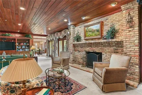 $699,000 | 10 Chateau Latour Drive, Kenner, LA 70065