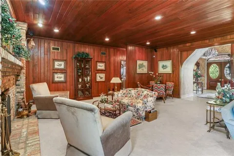 $699,000 | 10 Chateau Latour Drive, Kenner, LA 70065