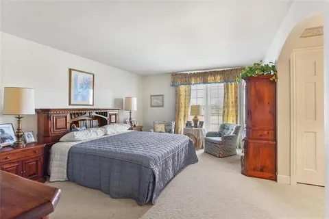 $699,000 | 10 Chateau Latour Drive, Kenner, LA 70065