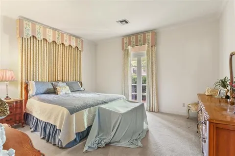 $699,000 | 10 Chateau Latour Drive, Kenner, LA 70065