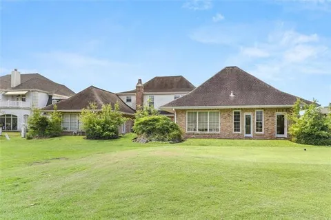 $699,000 | 10 Chateau Latour Drive, Kenner, LA 70065