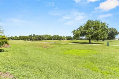 $699,000 | 10 Chateau Latour Drive, Kenner, LA 70065