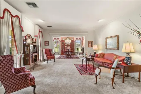 $699,000 | 10 Chateau Latour Drive, Kenner, LA 70065