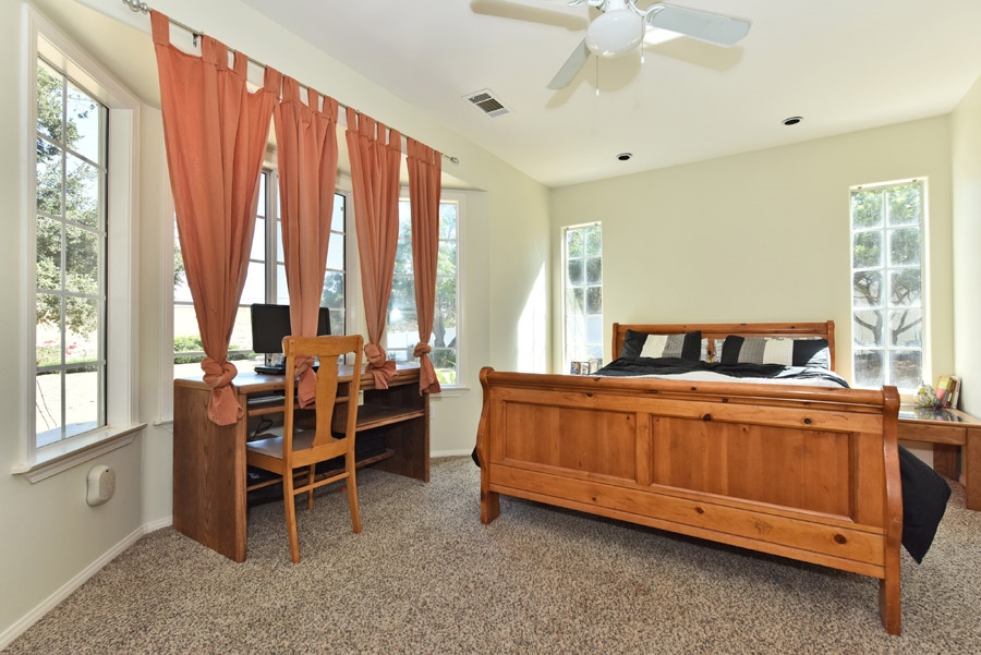 29050 Miller Road Valley Center, CA 92082 - Photo 12 of 25