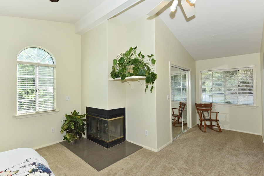 29050 Miller Road Valley Center, CA 92082 - Photo 14 of 25