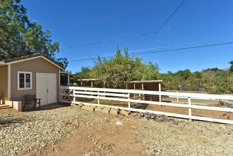 29050 Miller Road Valley Center, CA 92082 - Photo 22 of 25