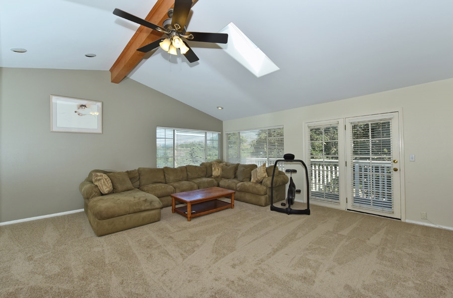 29050 Miller Road Valley Center, CA 92082 - Photo 5 of 25