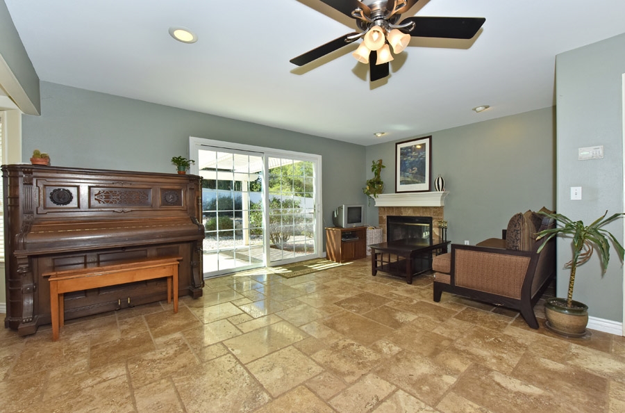 29050 Miller Road Valley Center, CA 92082 - Photo 9 of 25