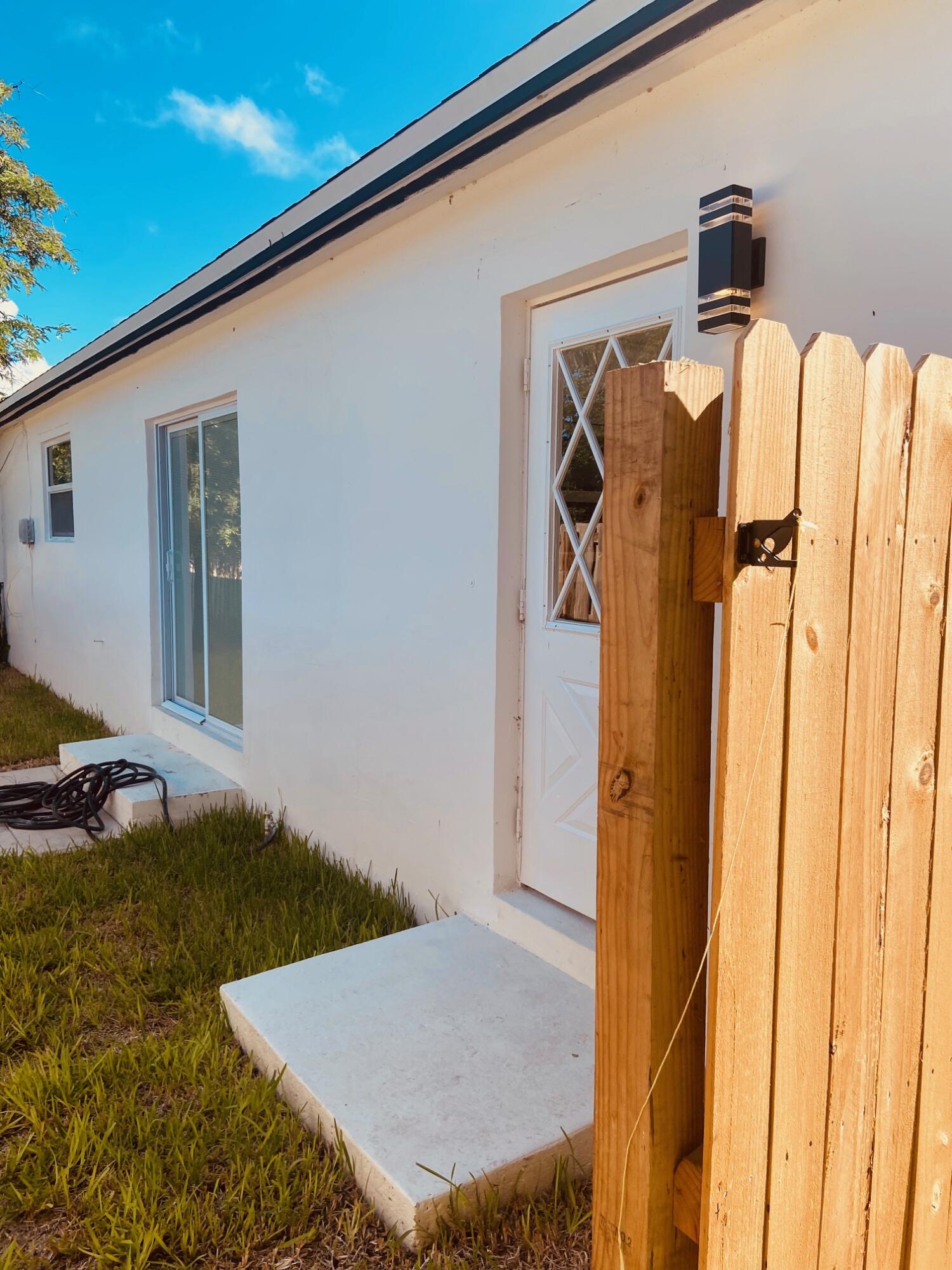 615 Northeast 2nd Avenue Delray Beach, FL 33444 - Photo 35 of 35 IMG_6015