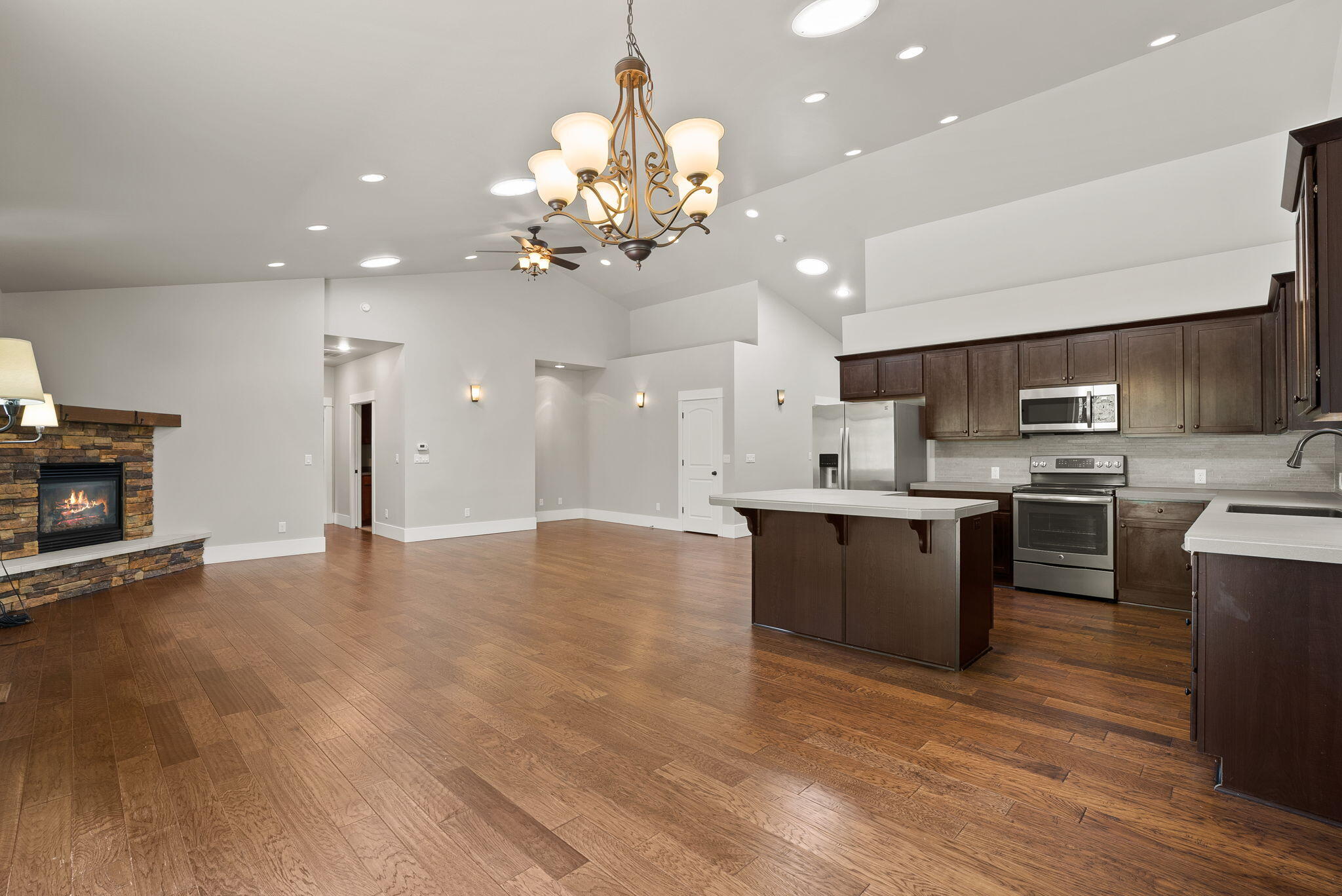 59768 Navajo Road Bend, OR 97702 - Photo 13 of 61 13
