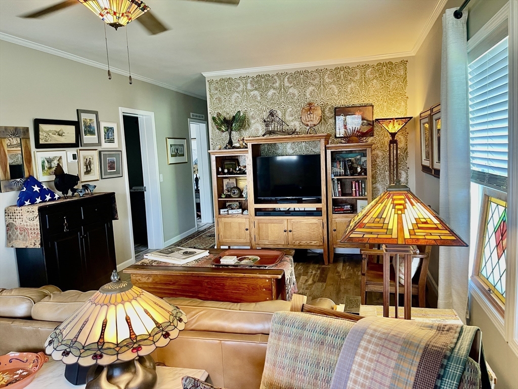 11 Sycamore Lane Taunton, MA 02780 - Photo 9 of 16