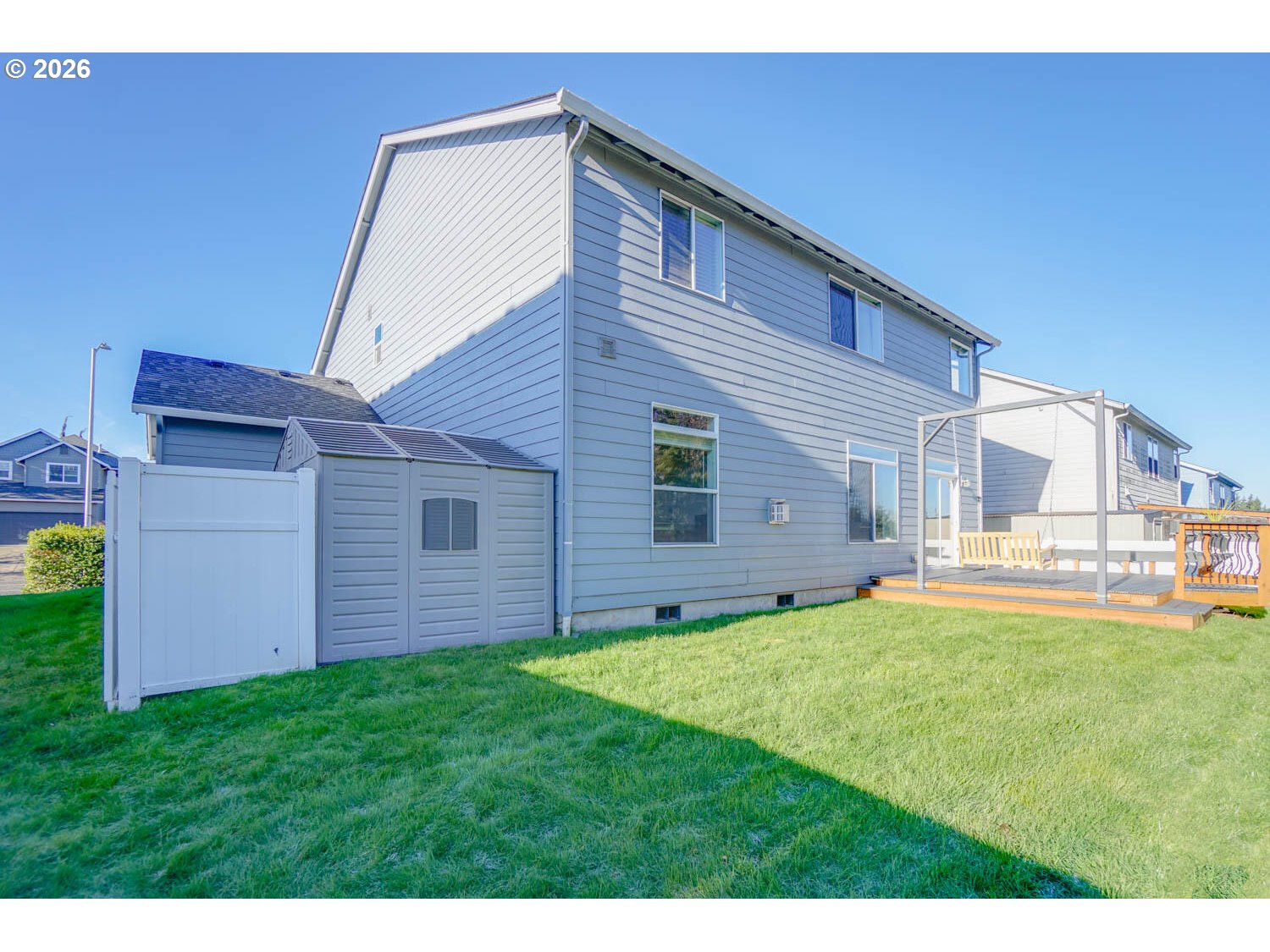 1612 North Heron Drive Ridgefield, WA 98642 - Photo 30 of 33 a view of a backyard with a garden