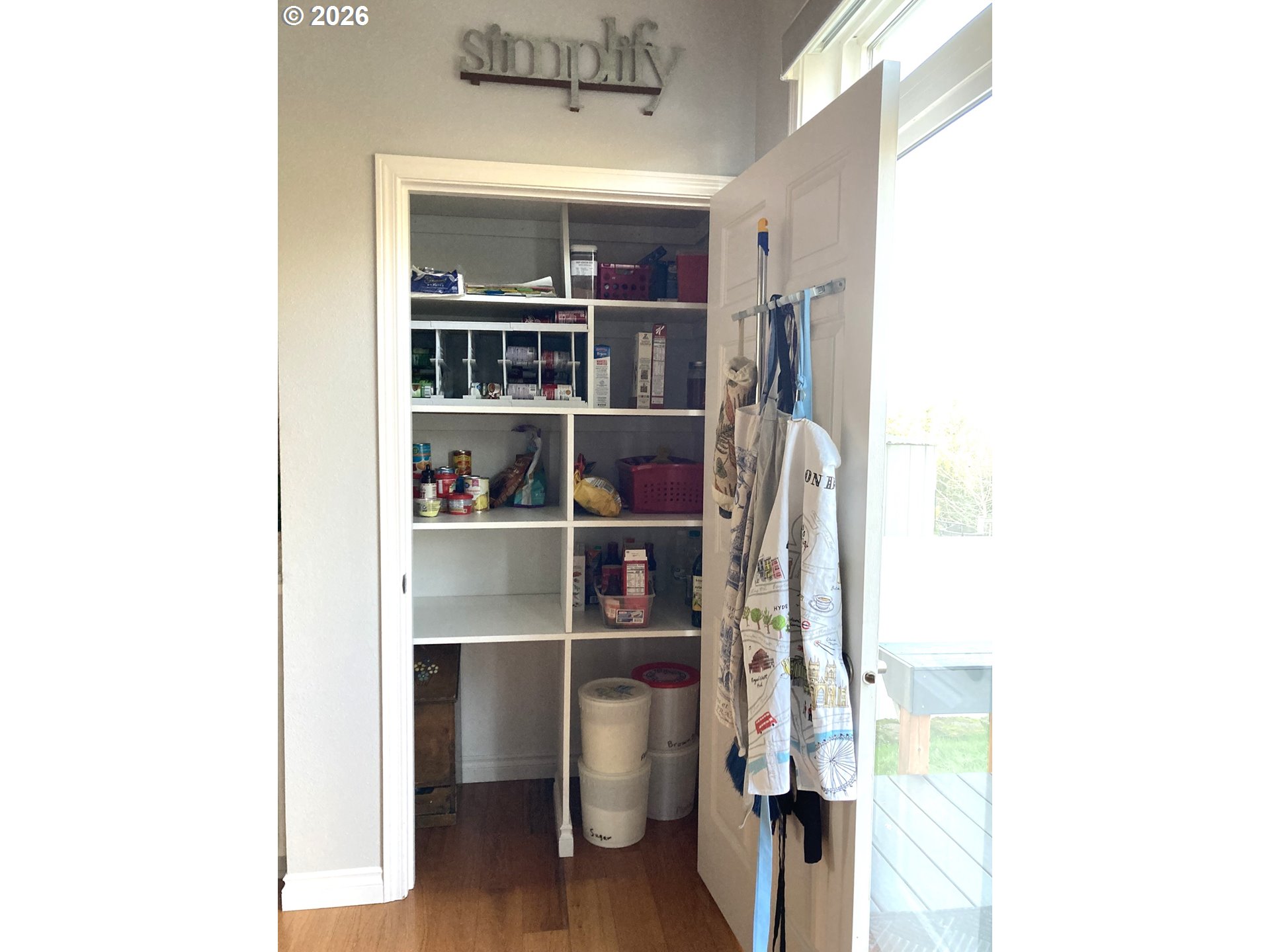 1612 North Heron Drive Ridgefield, WA 98642 - Photo 8 of 33 a room with a closet and a window