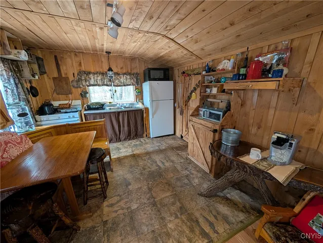 $69,900 | 6 Shaw Road, Edwards, NY 13635