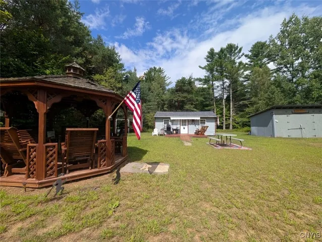 $69,900 | 6 Shaw Road, Edwards, NY 13635