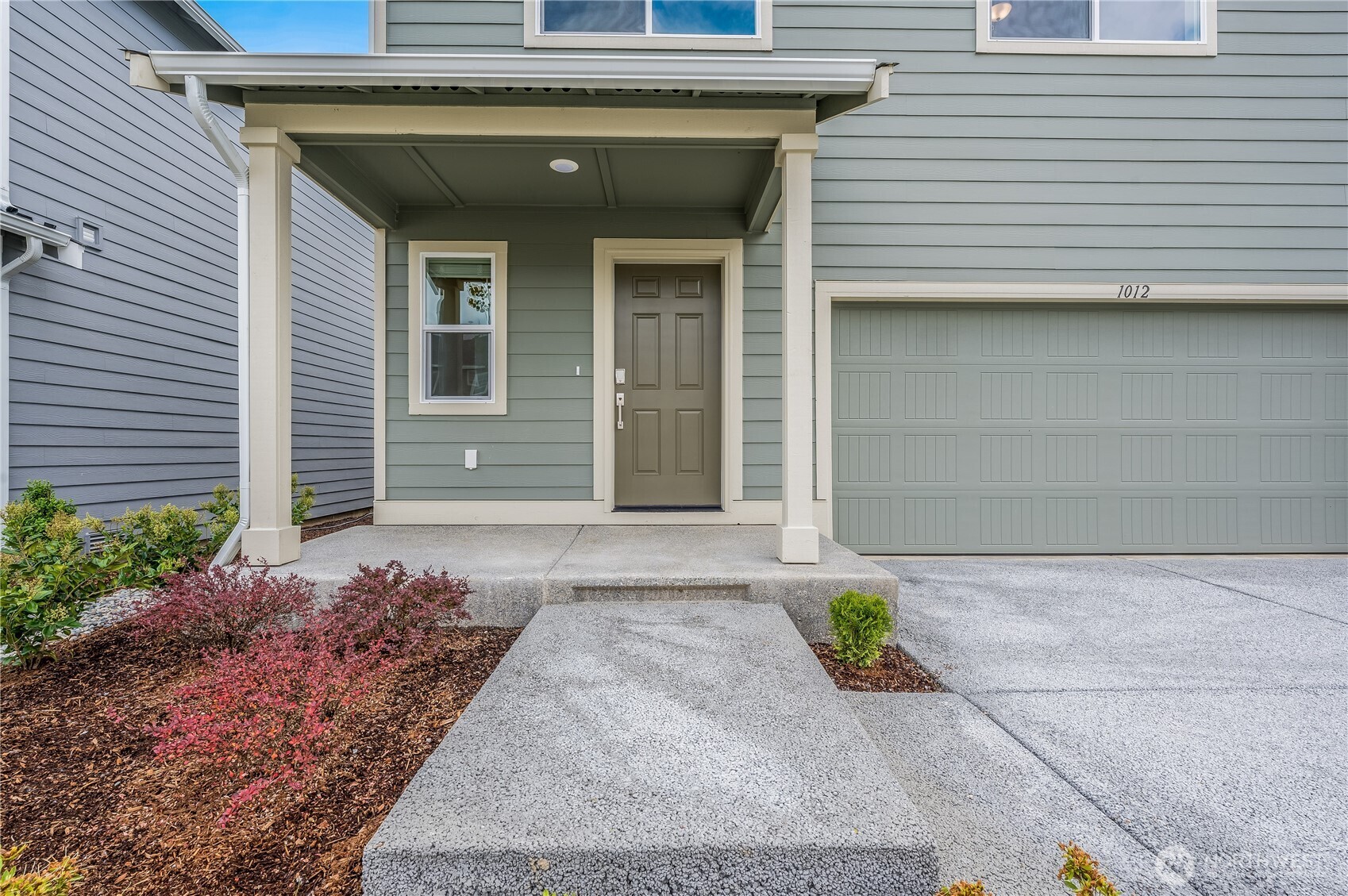 1012 15th Avenue Sultan, WA 98294 - Photo 2 of 26 a front view of a house