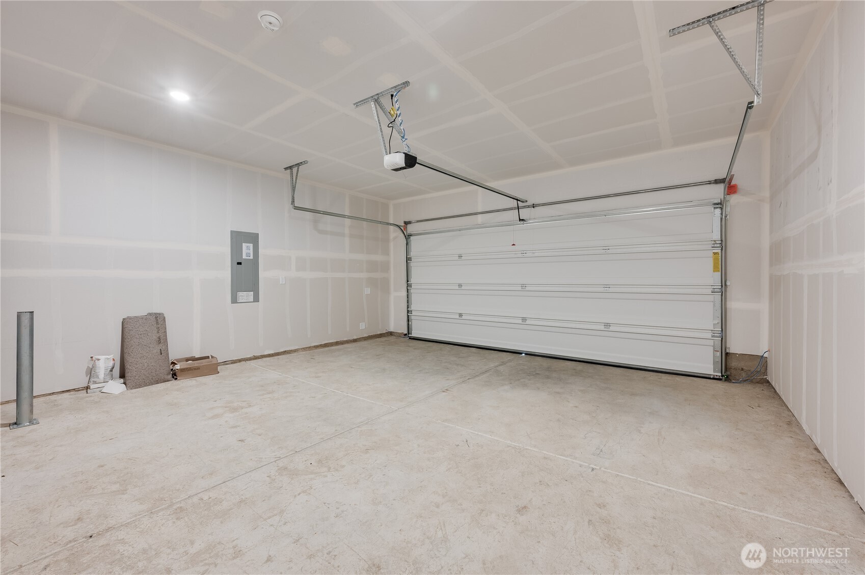 1012 15th Avenue Sultan, WA 98294 - Photo 22 of 26 a view of a garage