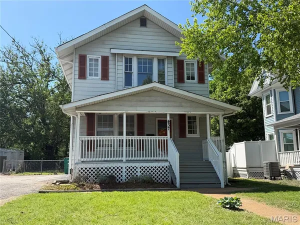 $285,000 | 437 South Elm Avenue, St. Louis, MO 63119