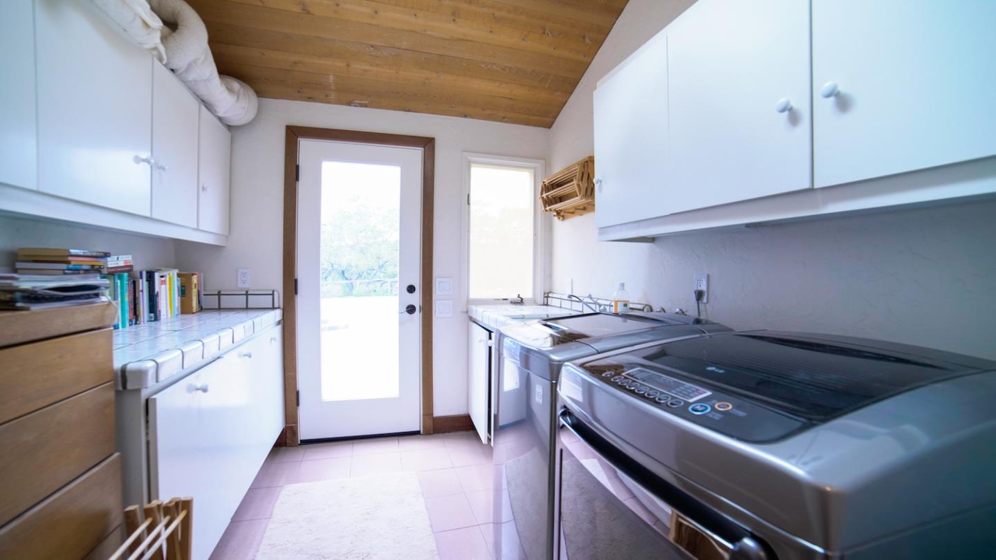 150 Amigo Road Soquel, CA 95073 - Photo 55 of 81 a kitchen with a stove and a refrigerator