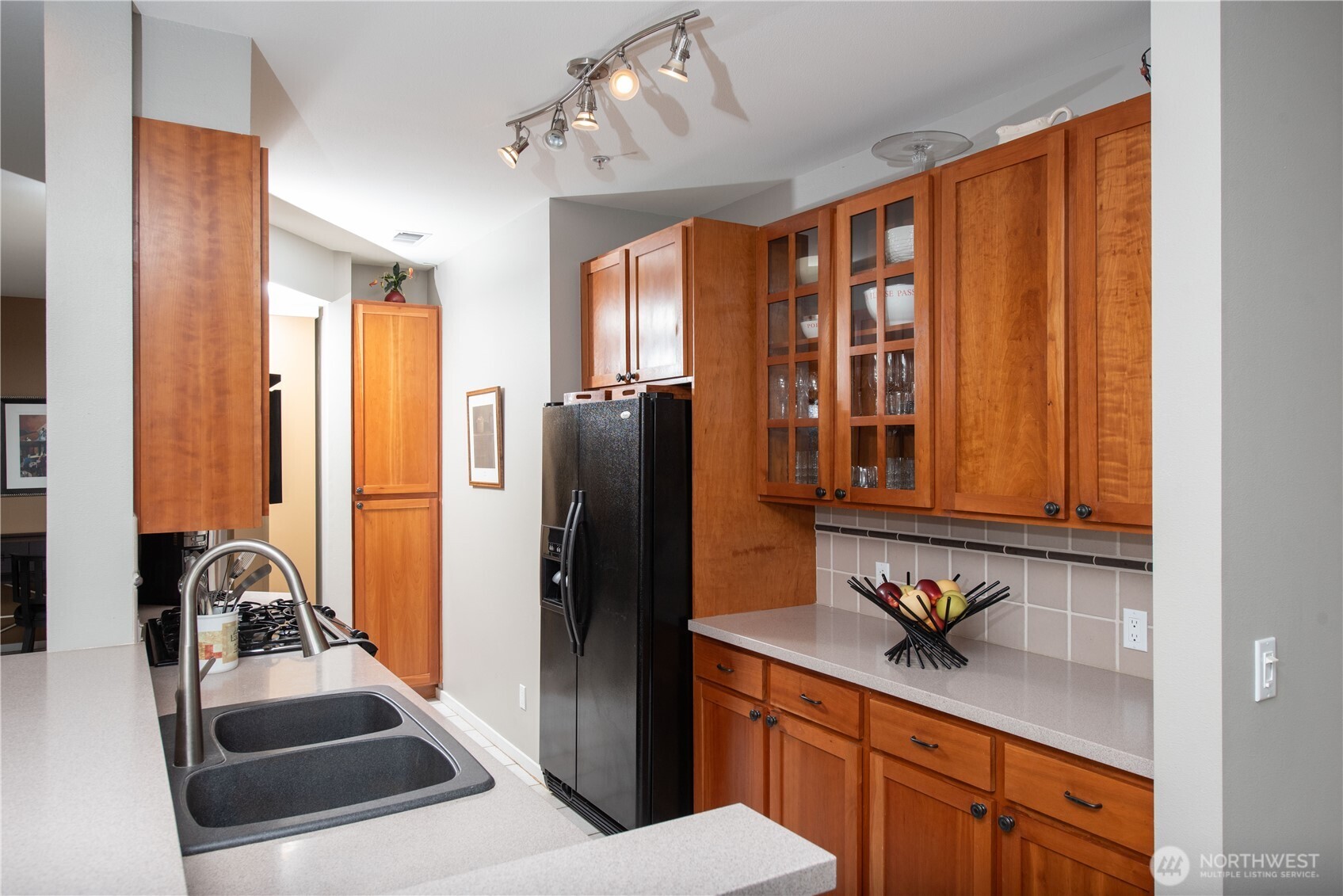 1950 Alaskan Way, Unit 227 Seattle, WA 98101 - Photo 15 of 34
