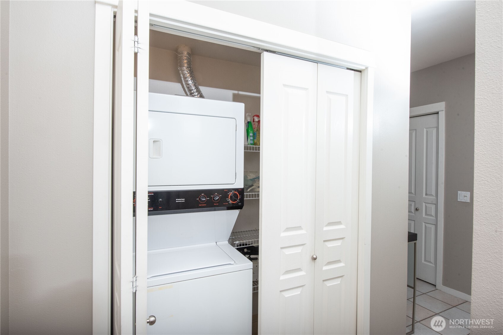 1950 Alaskan Way, Unit 227 Seattle, WA 98101 - Photo 19 of 34