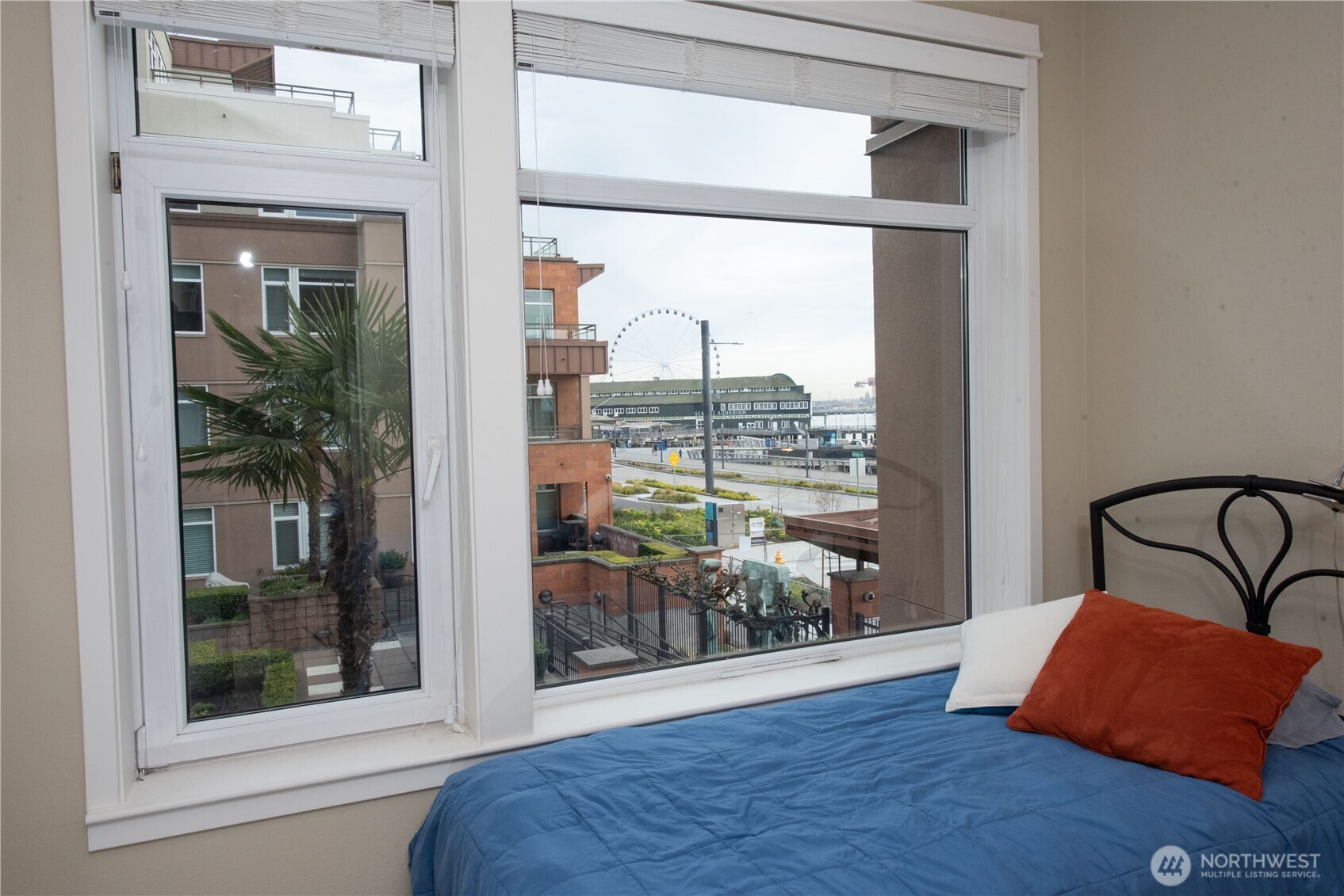 1950 Alaskan Way, Unit 227 Seattle, WA 98101 - Photo 26 of 34
