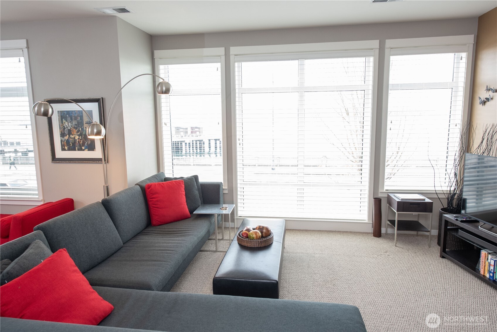 1950 Alaskan Way, Unit 227 Seattle, WA 98101 - Photo 5 of 34