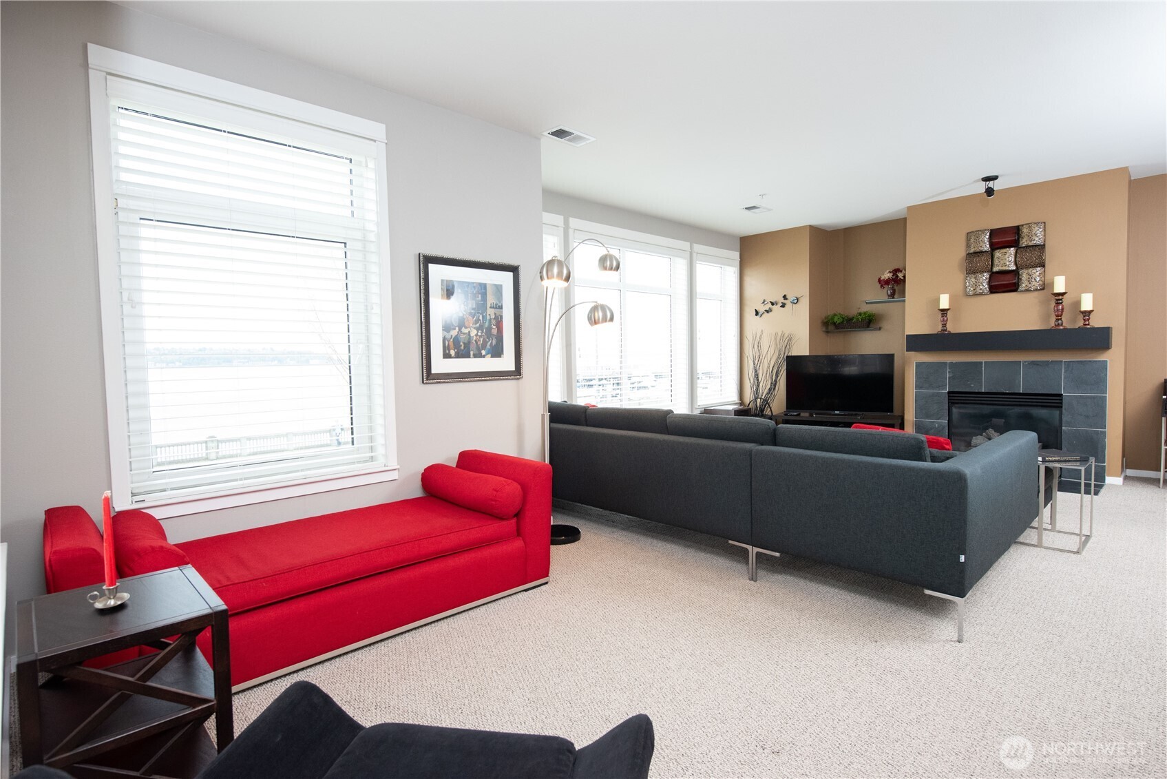 1950 Alaskan Way, Unit 227 Seattle, WA 98101 - Photo 8 of 34