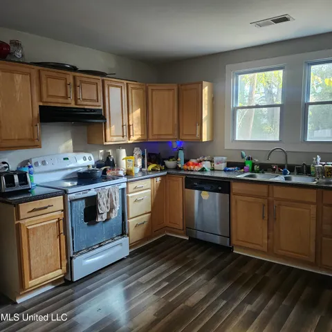 $210,000 | 510 Strayhorn Street, Senatobia, MS 38668