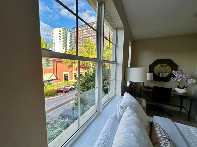 $1,199,999 | 610 Fern Street, West Palm Beach, FL 33401