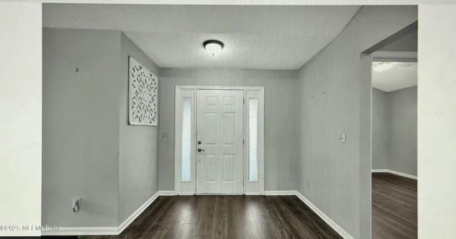 $2,250 | 3317 Cancun Drive East, Jacksonville, FL 32225