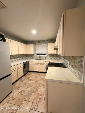 $2,250 | 3317 Cancun Drive East, Jacksonville, FL 32225