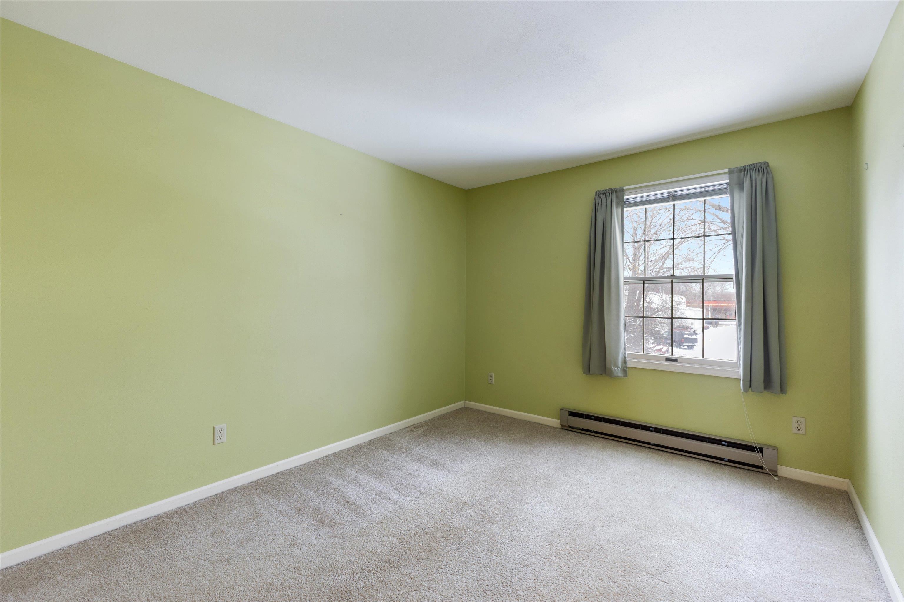 2376 Wisconsin Street Oshkosh, WI 54901 - Photo 12 of 20